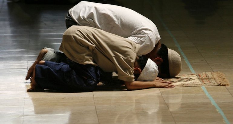 Des horaires de prière qui diffèrent pendant le ramadan.