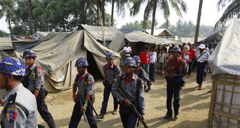 Sous la pression internationale, l'amée birmane dit avoir mis fin à sa vague de répression contre les Rohingya.